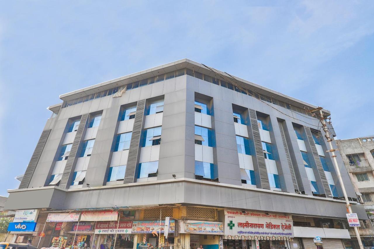 Oyo 19637 Hotel Mansi Sherotene Vapi Extérieur photo